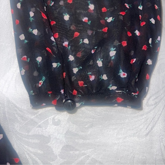❤️2/$15 or 3/$21❤️ LC Lauren Conrad Floral Flouncy Pheasant Top, Size Small - Picture 8 of 11